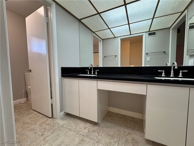 Building Photo - 6328 O'Bannon Dr