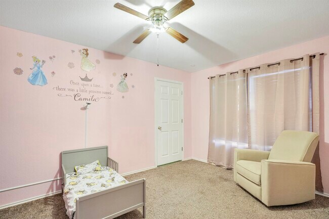 Building Photo - 2122 Mallorca Dr