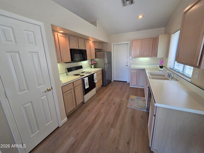 Building Photo - 11548 W Pronghorn Ct