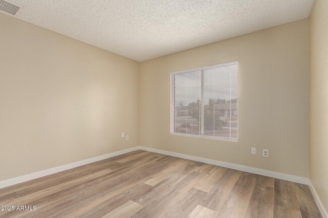 Building Photo - 16043 N 30th Ave