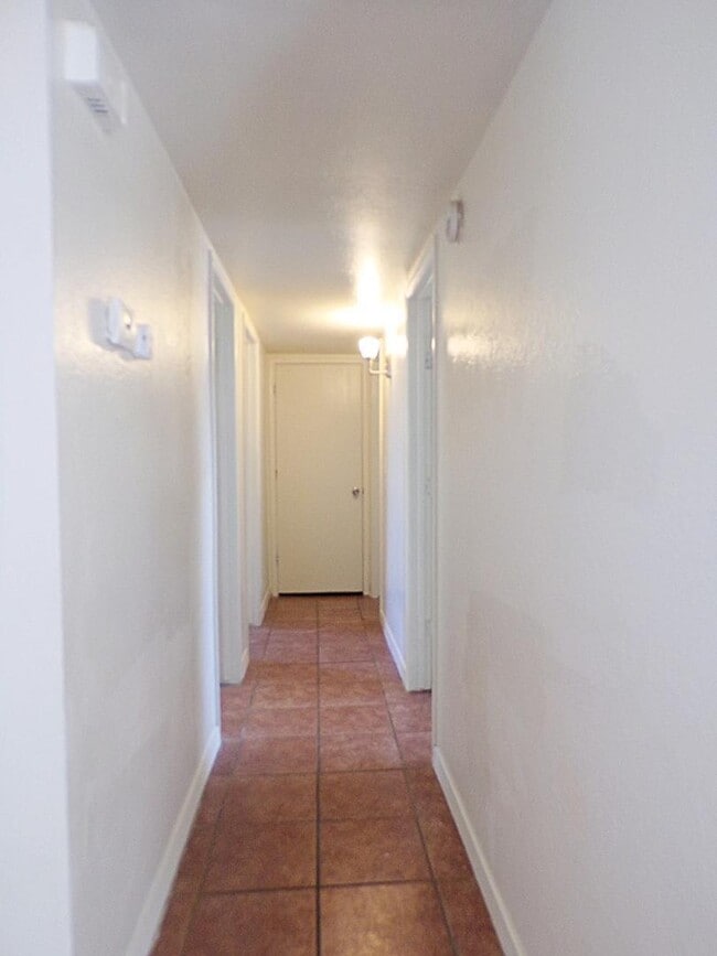 Building Photo - 4232 Ave Palermo