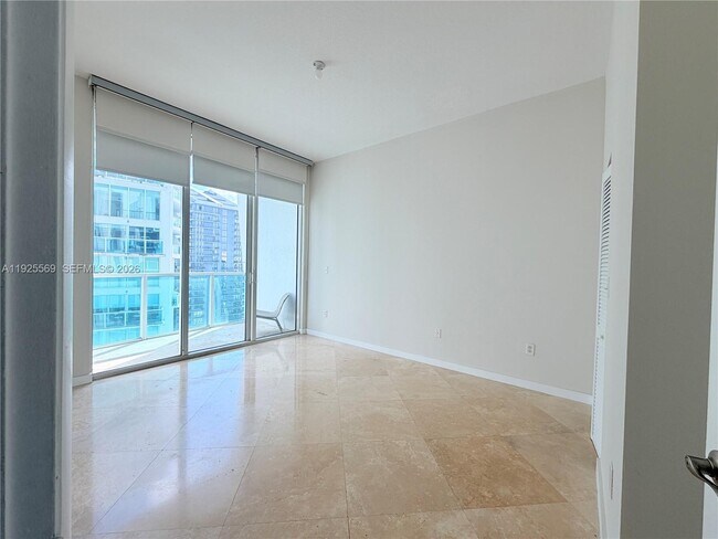 Building Photo - 31 SE 5th St