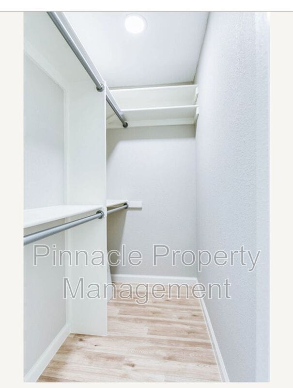 Building Photo - 1902 Coleman St