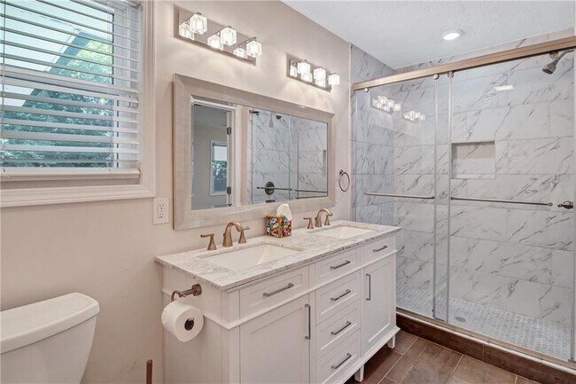 Building Photo - 5772 Lilburn Stone Mountain Rd