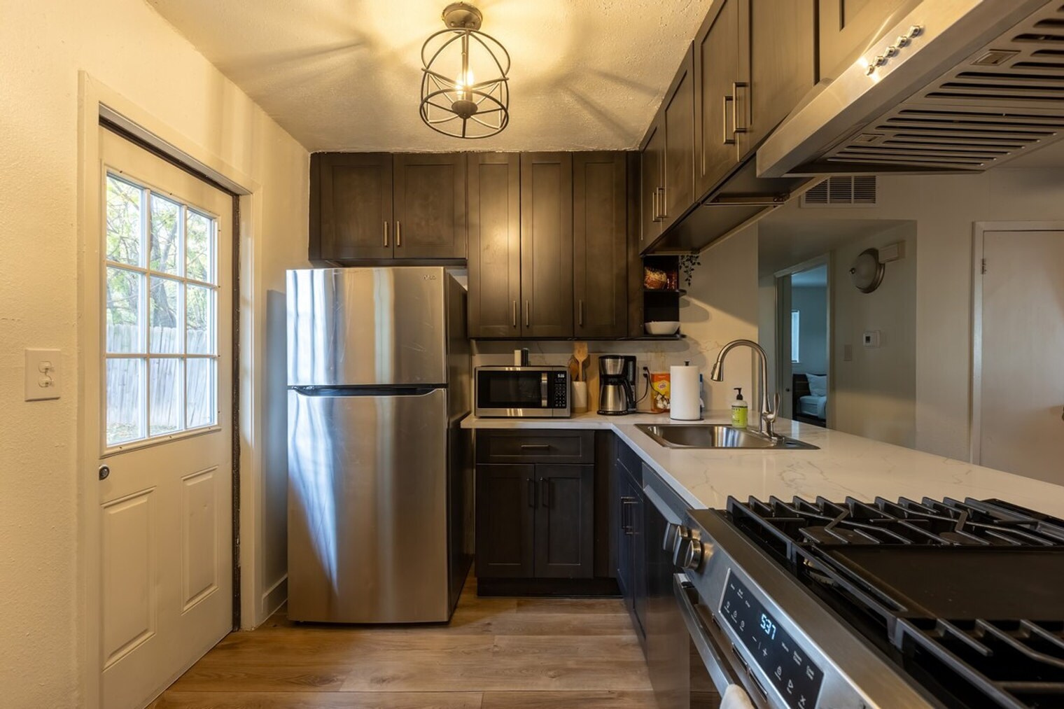 Building Photo - 3210 Northeast Dr