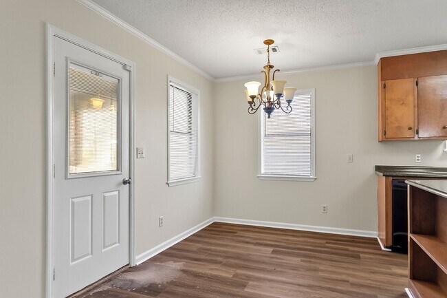 Building Photo - 12378 Patton Pl Spur
