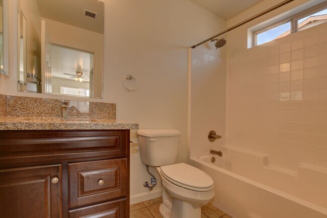 Building Photo - 3013 N Corrine Dr