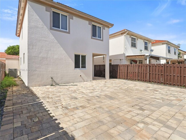 Building Photo - 15392 SW 25th Terrace