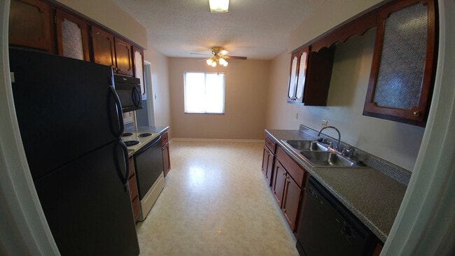 Building Photo - 8516 W 85th St