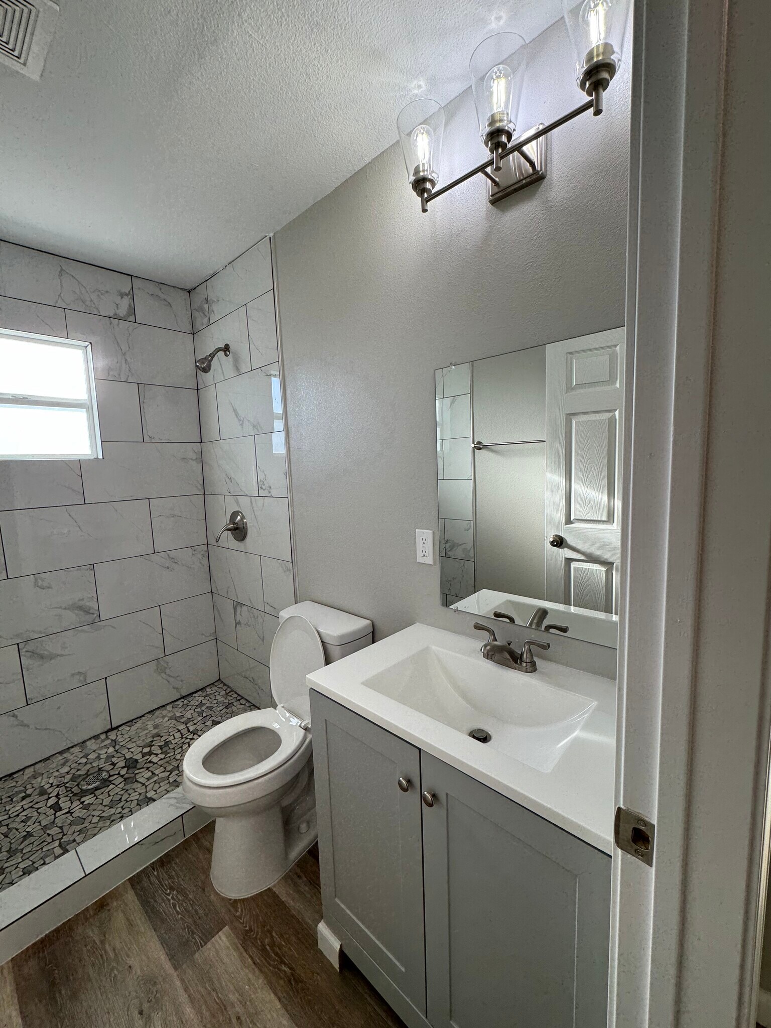 Building Photo - 1210 Southey St