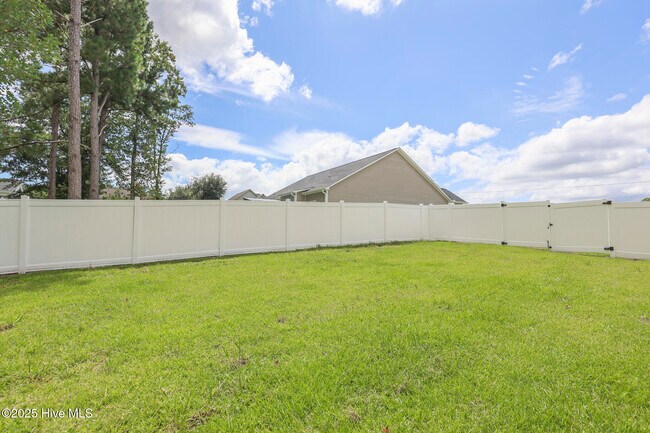 Building Photo - 304 Windward Landing