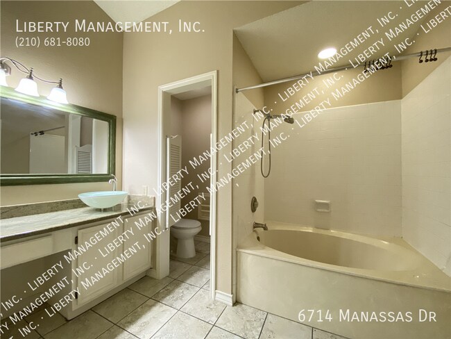 Building Photo - 6714 Manassas Dr