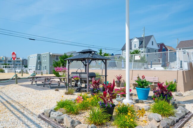 Building Photo - 1681 NJ-35