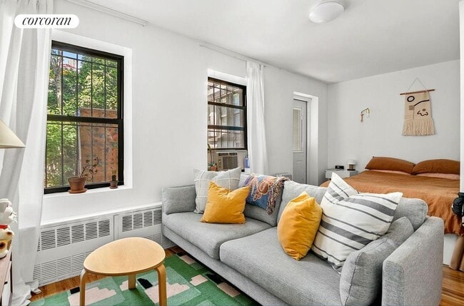 Building Photo - 10 Fort Greene Pl