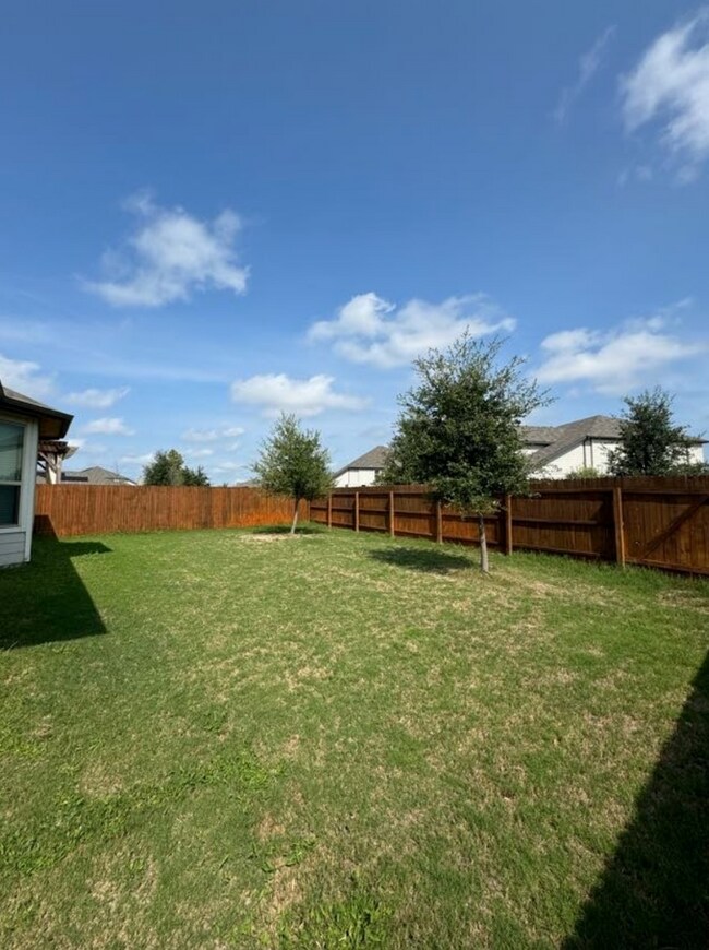 Building Photo - 6707 Gailan Ranch