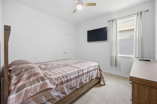 Building Photo - 6176 SW 73rd Ter