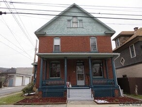 Building Photo - 214 Barron Ave