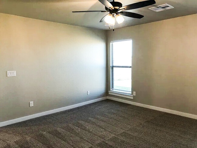 Building Photo - 13506 Avenue X