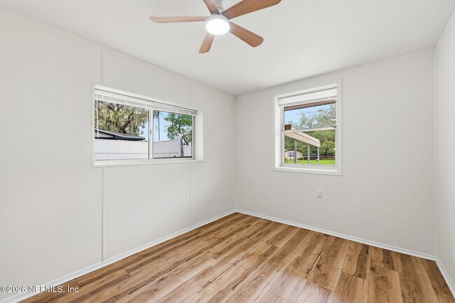 Building Photo - 388 Arora Blvd
