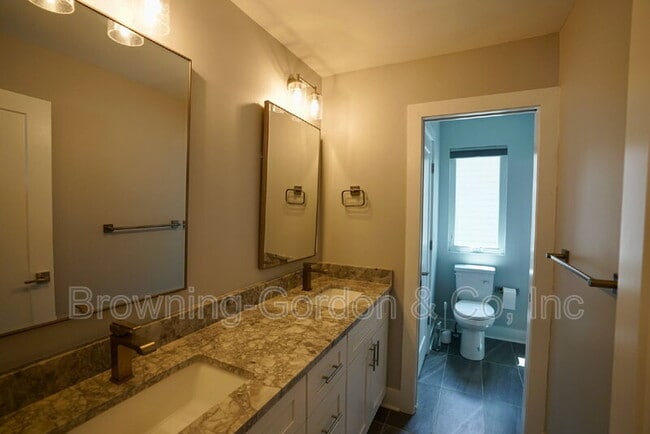 Building Photo - 2900 Torbett St