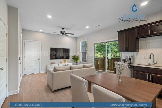 Building Photo - New Beginnings Start At AMRR: 2 Bedroom Lakehouse in Bella Vista!