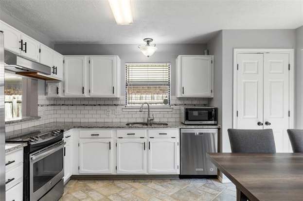 Building Photo - 990 Camden Dr