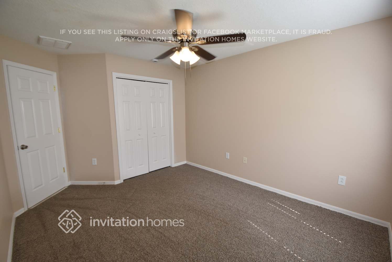 Building Photo - 15454 Martinmeadow Dr