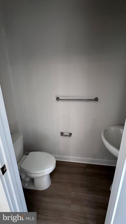 Building Photo - 62 Trotting Rd