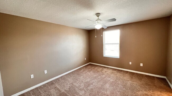 Building Photo - Charming 3 Bedroom, 2 Bathroom Home in Kissimmee!!