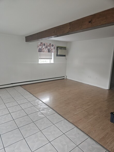 Building Photo - 118 Brandy Ln