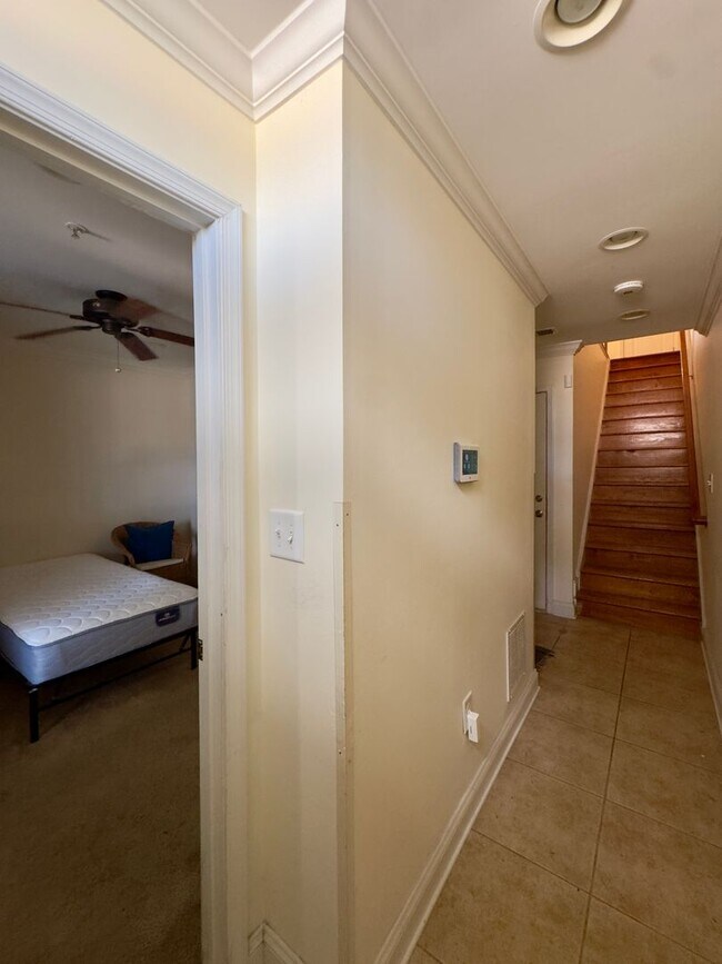 Building Photo - Charming 2 Bedroom/2 Bathroom Townhome near Patterson Park, Baltimore, MD!