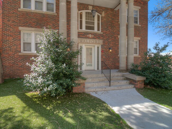 Building Photo - 518 NW 12th St