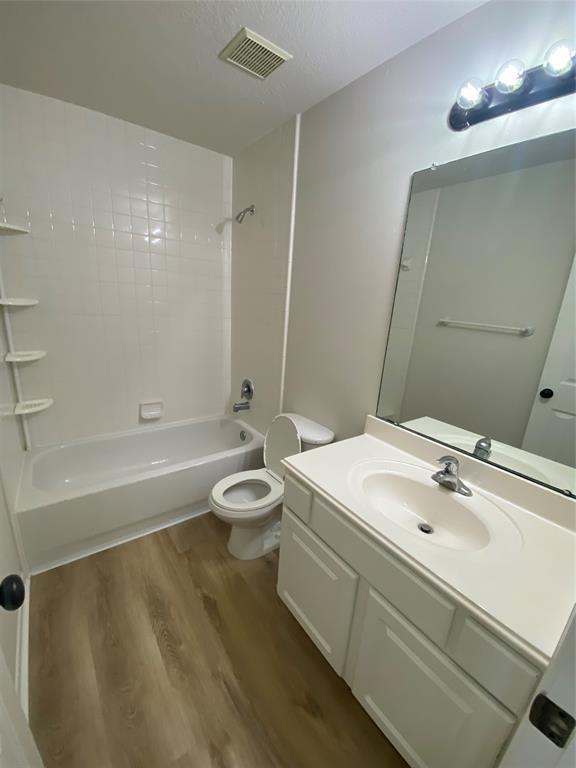 Building Photo - 5638 Sequin Dr