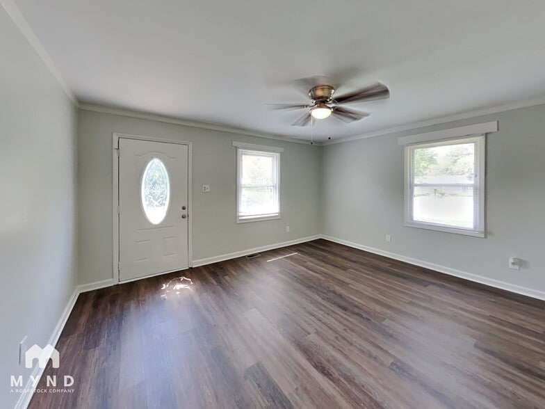 Building Photo - 1713 Sundial Pl