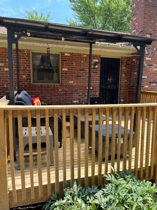 Building Photo - 301 Inglewood Dr