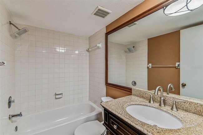 Building Photo - 204 Mary Dr