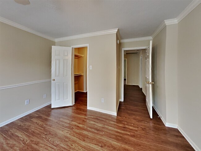 Building Photo - 20930 Grovedale Dr