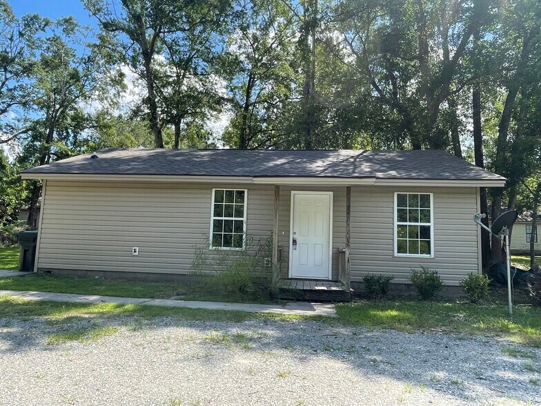 Building Photo - 102 Dylan Dr
