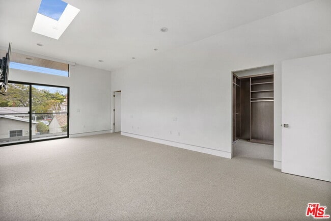 Building Photo - 11367 Elderwood St