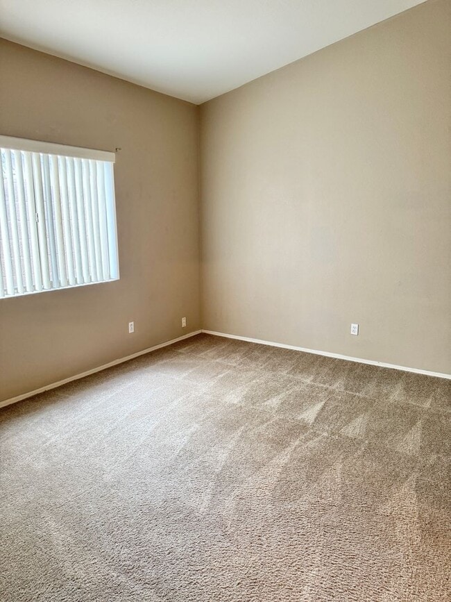 Building Photo - 40228 N Patriot Way