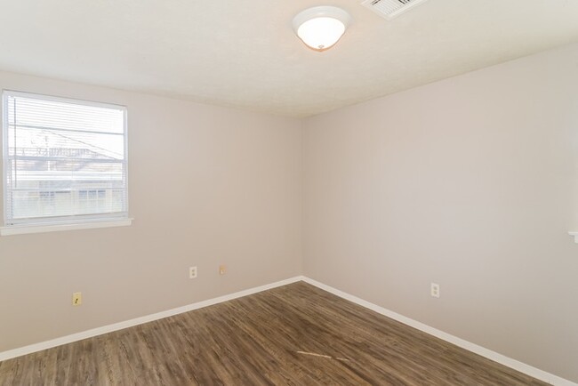 Building Photo - Pleasant 3 Bedroom in Prattville