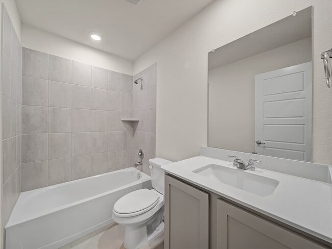 Building Photo - 9733 Tinsley St