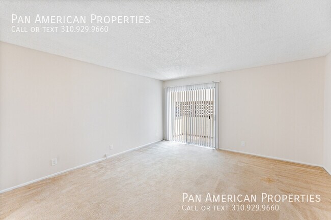 Building Photo - 10380 Almayo Ave
