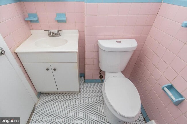 Building Photo - 8217 Thouron Ave