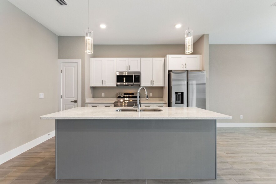 Building Photo - 186 Sweet Pea Ct