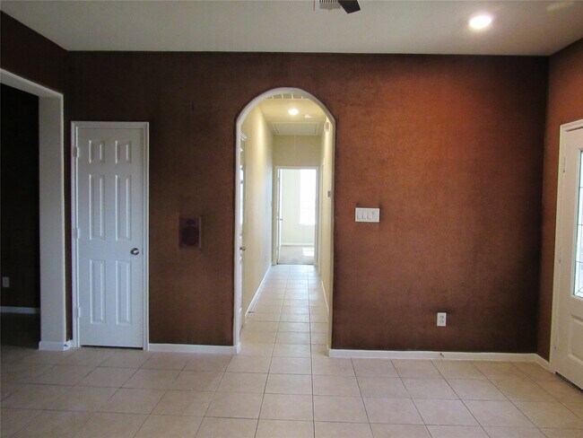 Building Photo - 13514 Villa Arbor Dr