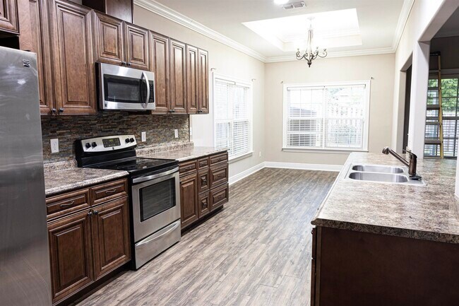 Building Photo - 2475 Tippecanoe Ridge