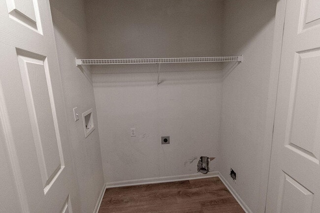 Building Photo - 4004 Snowy Owl Dr