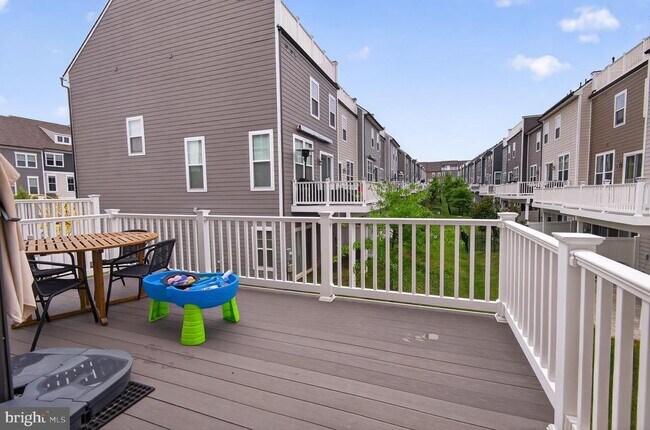 Building Photo - 17926 Woods Overlook Dr