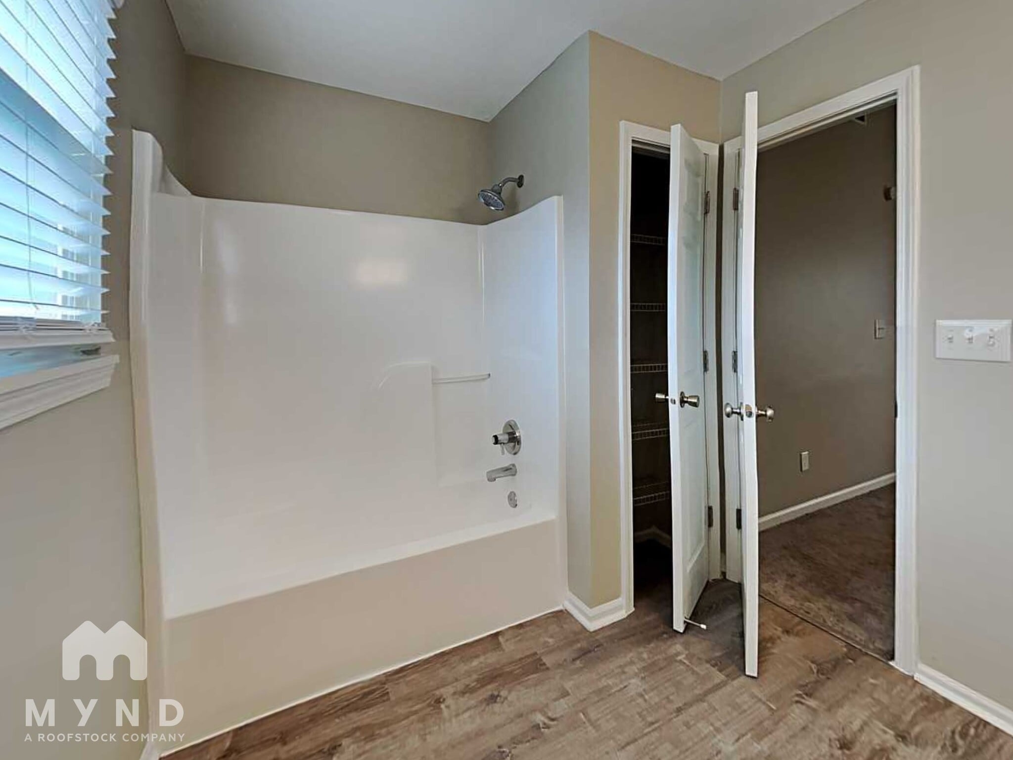 Building Photo - 105 W Carolina St